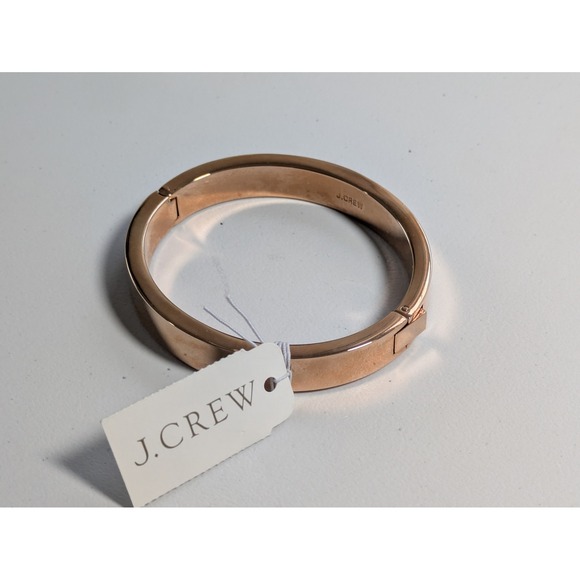J. Crew Hinge Bracelet Gold Tone‎ NWT F3209 - Picture 1 of 5